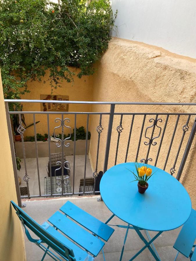 "Tete A Tete" Lux Apart In The Most Beautiful Street Of Town Rhodes City 外观 照片