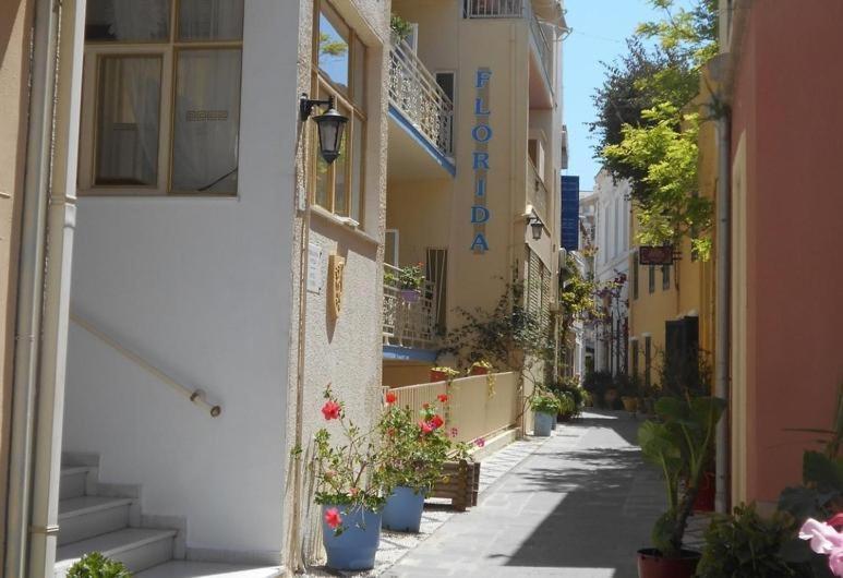 "Tete A Tete" Lux Apart In The Most Beautiful Street Of Town Rhodes City 外观 照片